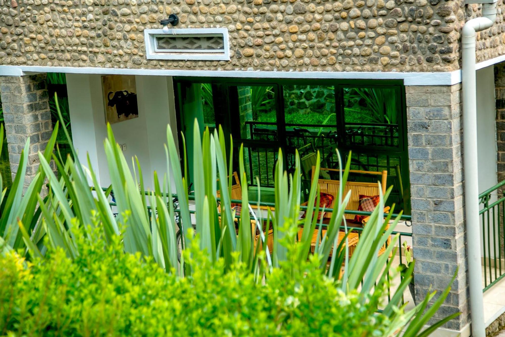 Karisimbi Cave Resort Ruhengeri Exterior foto