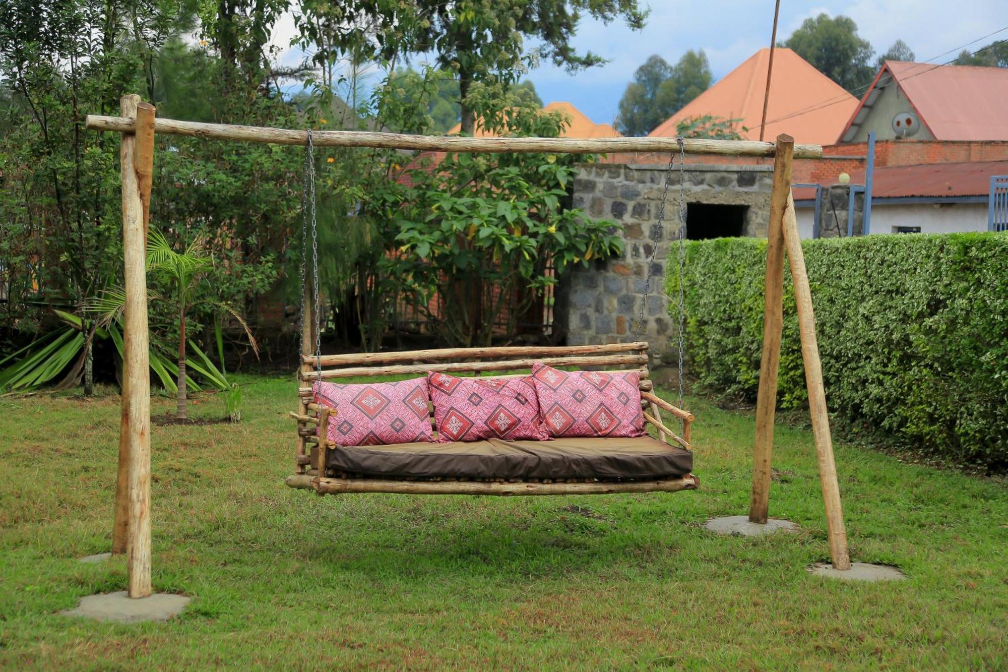 Karisimbi Cave Resort Ruhengeri Exterior foto